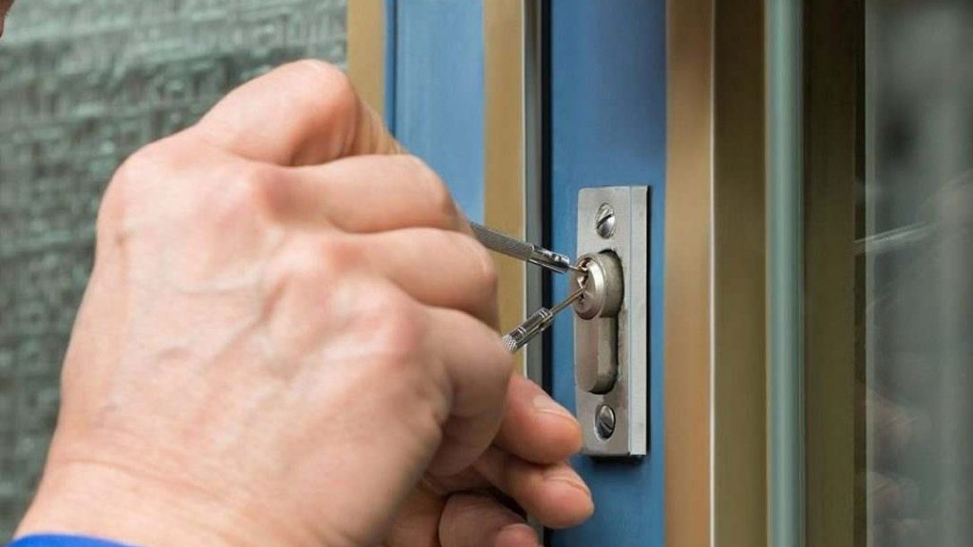 Çelik Kapı Çelik Kapı